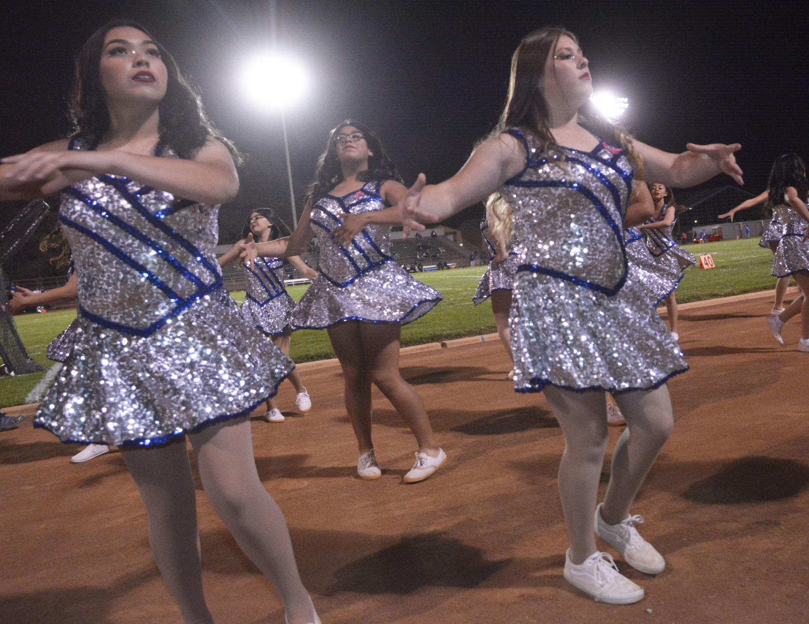 101119 Lompoc Homecoming 15.jpg